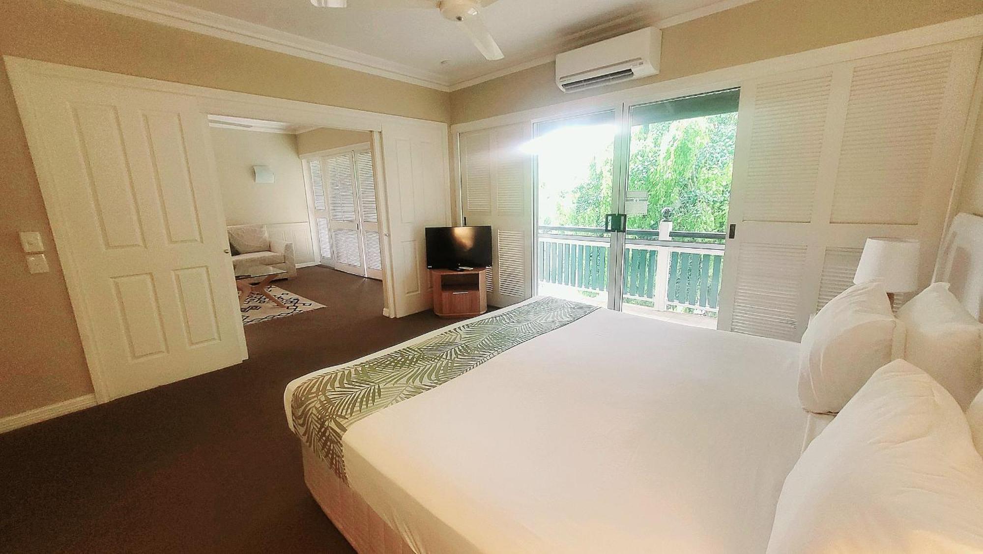 Tropical Suite